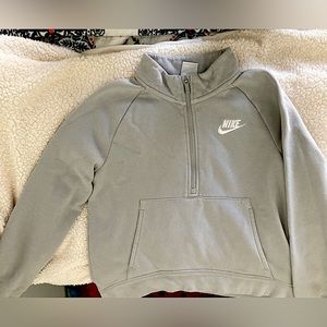 Girls cropped Nike sweatshirt
